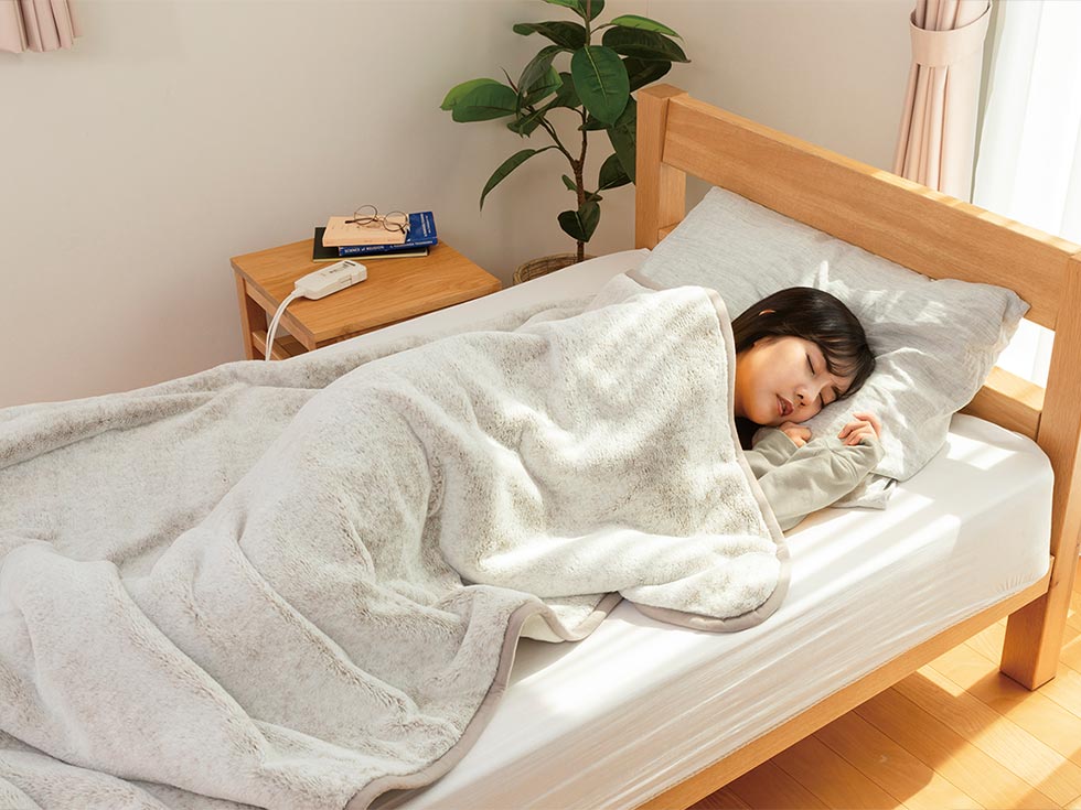 冷暖房/空調2019 Koizumiコイズミ 電気毛布 敷毛布 ラビットファー調 丸洗い可