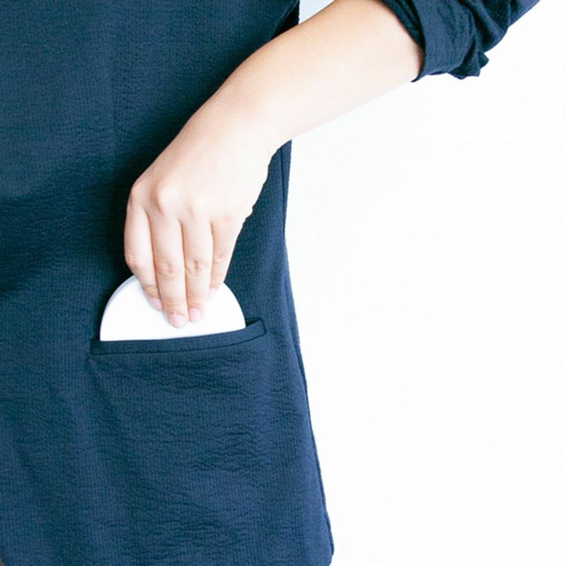 KBE3200　コンパクトで持ち運びやすい