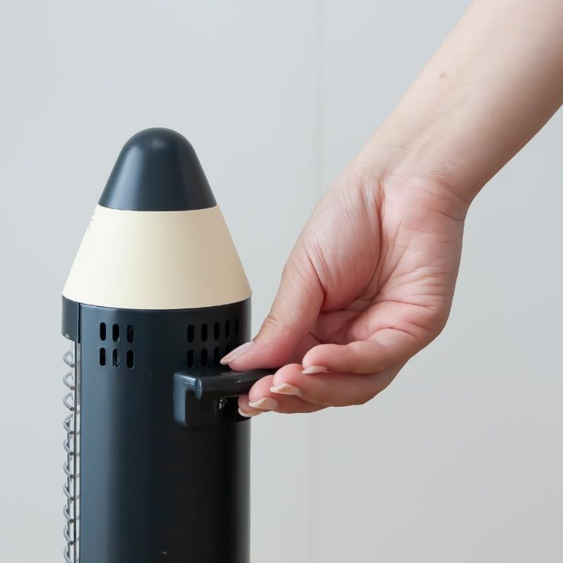 サクラクレパスコラボ遠赤電気ストーブKKS-0633 | コイズミオンライン サクラクレパスコラボ遠赤電気ストーブKKS-0633 | コイズミオンライン